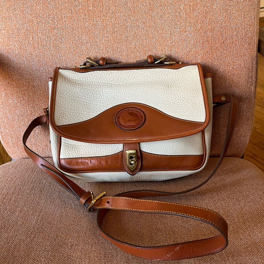 Vintage 90s Dooney and Bourke Pebbled Leather Purse